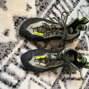La Sportiva TC Pro Climbing Shoes Olive